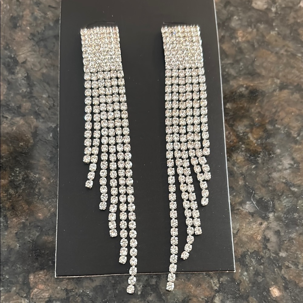 New Elegant Silver Dangle Earrings